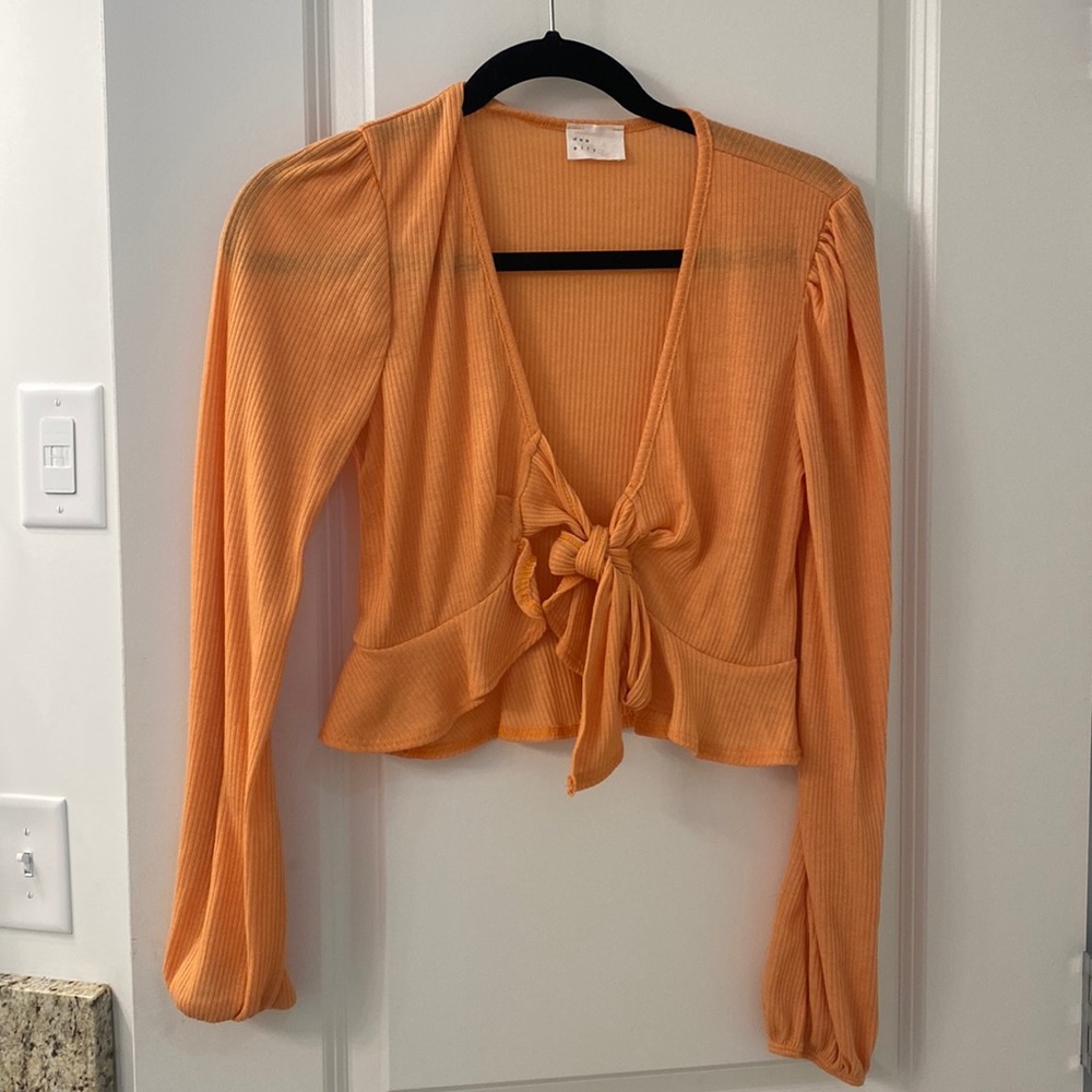 tie top